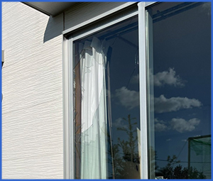 割れた窓ガラス画像画像