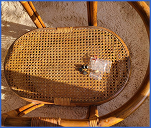 テーブル板のガラスが無くなっている状態の画像