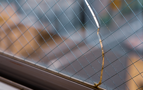 ガラス破損の画像